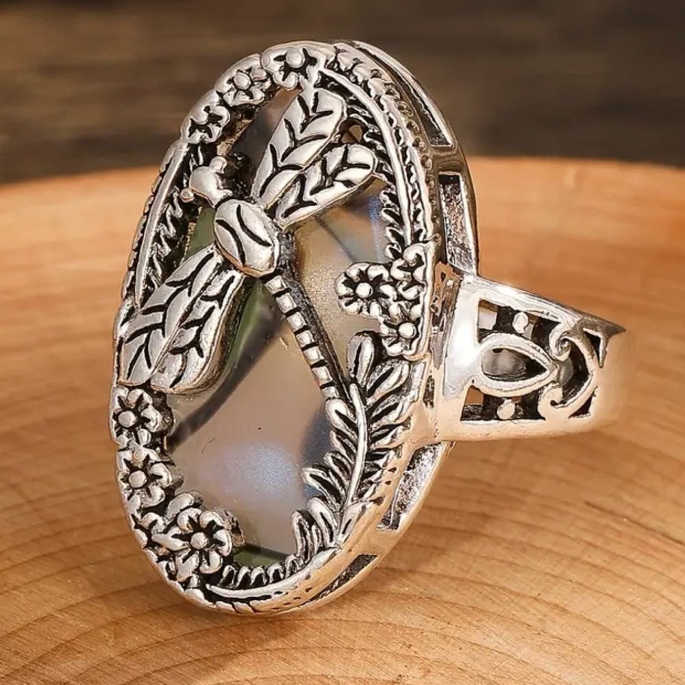 Dragonfly Ring - Picture 2 of 3